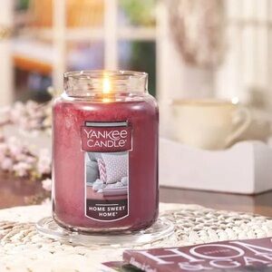 Yankee Candle Home Sweet Home Scent (X-Large Jar) 22 oz Jar